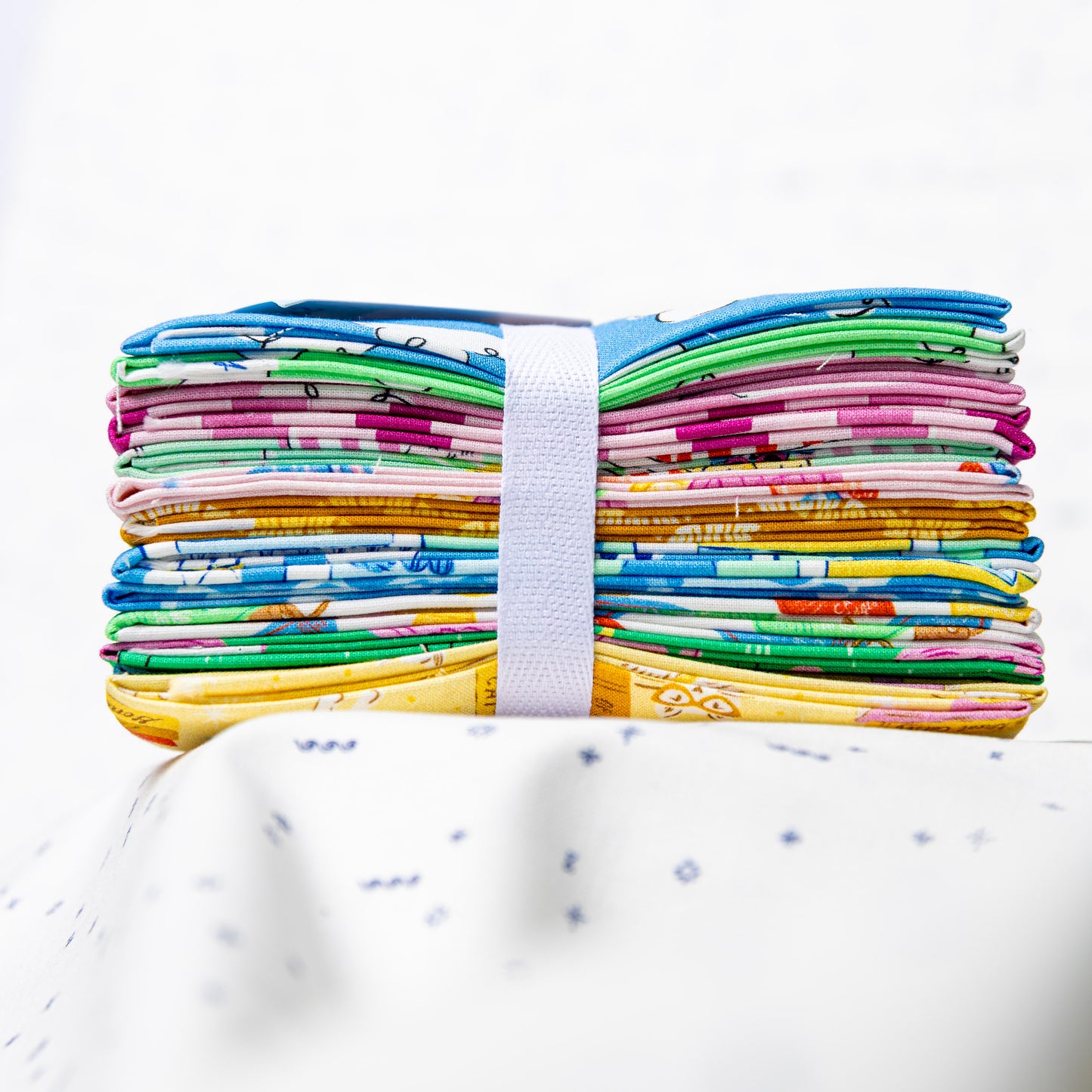 Poolside Purrfection Fat Quarter Bundle by Cloud 9 Fabrics