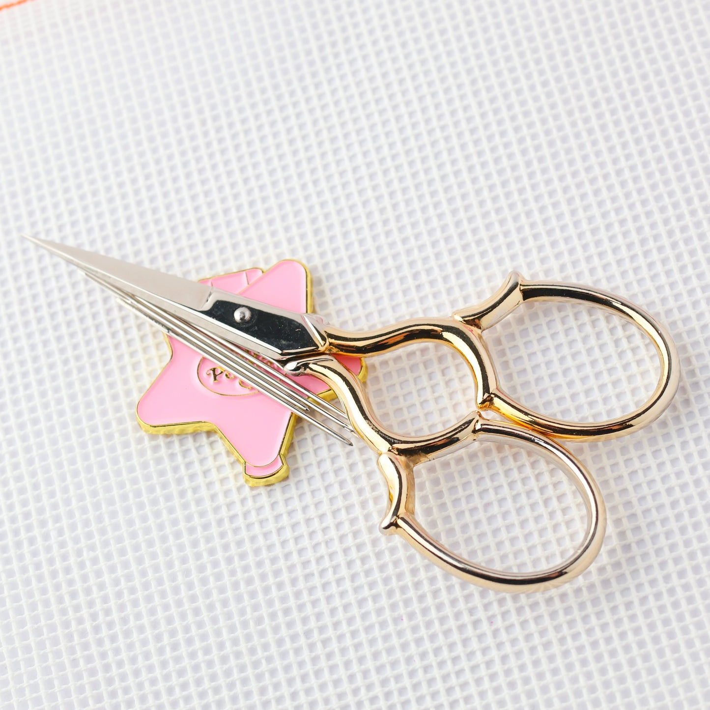Star Girl Compact Needle Minder