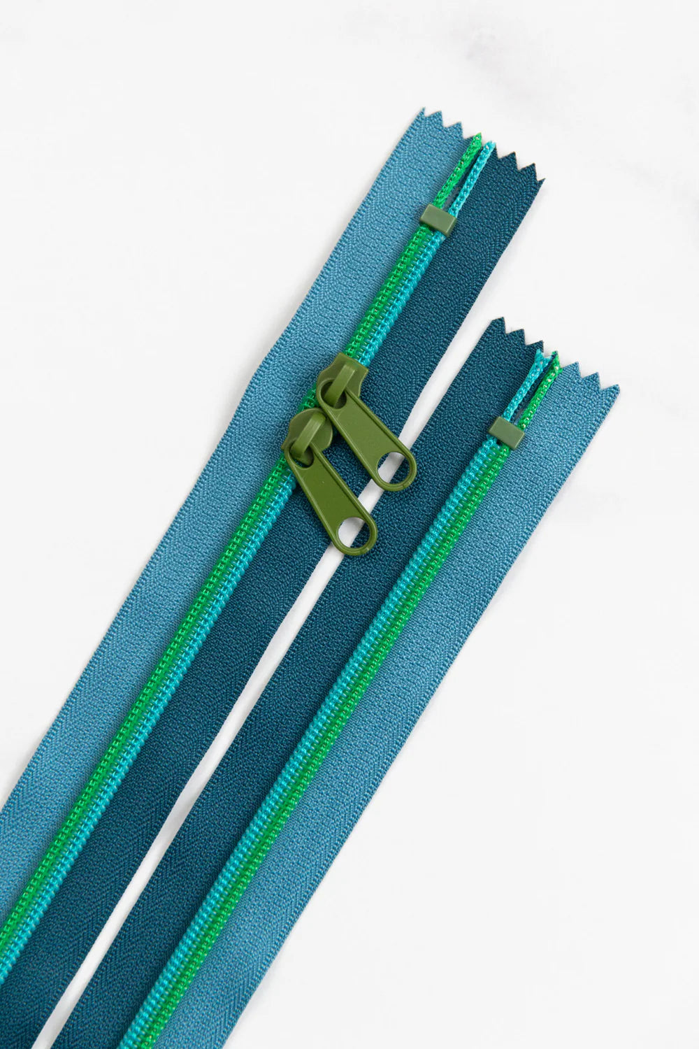 30" Zipper Olive Oasis SSCZ41 by Stitch Supply