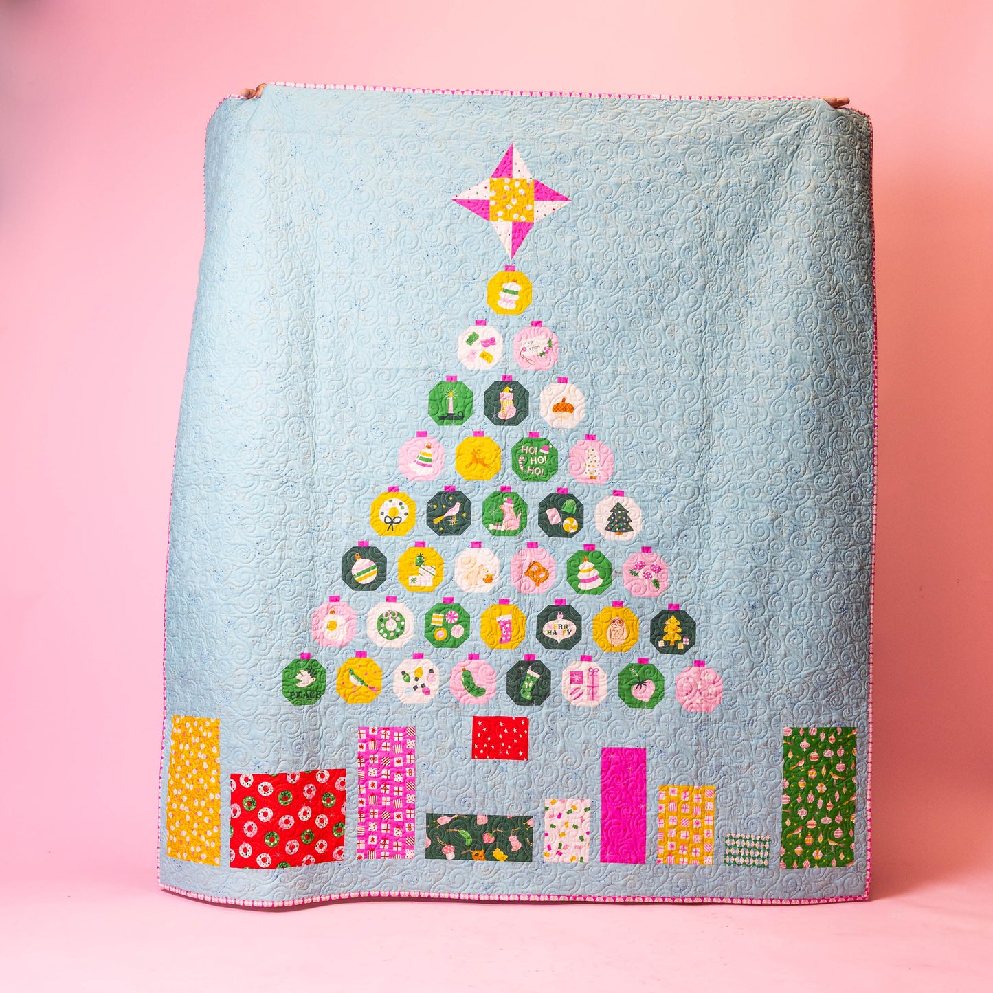 Merry Baubles Quilt Kit