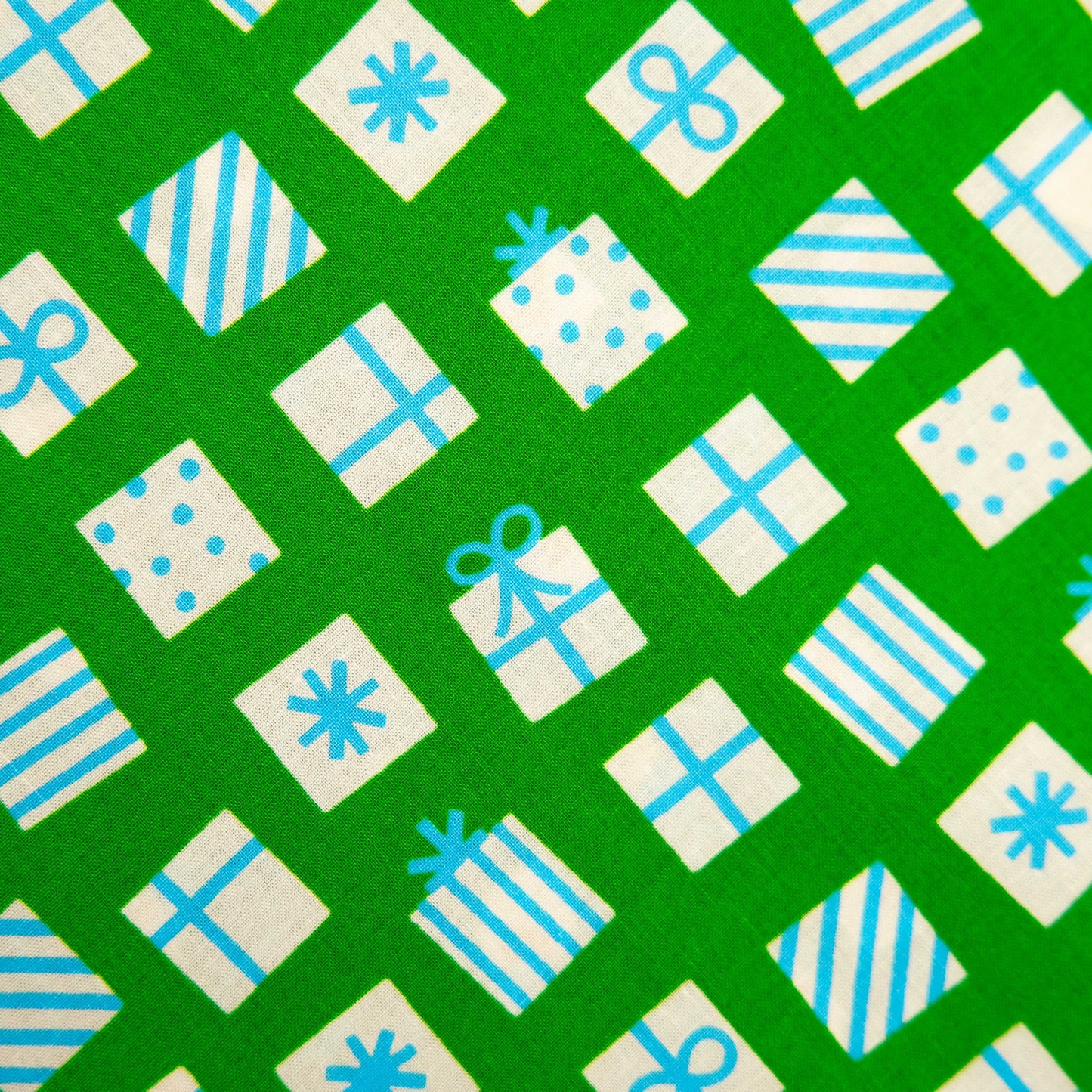 Merry Happy Verdant RS3100 18 by Kimberly Kight