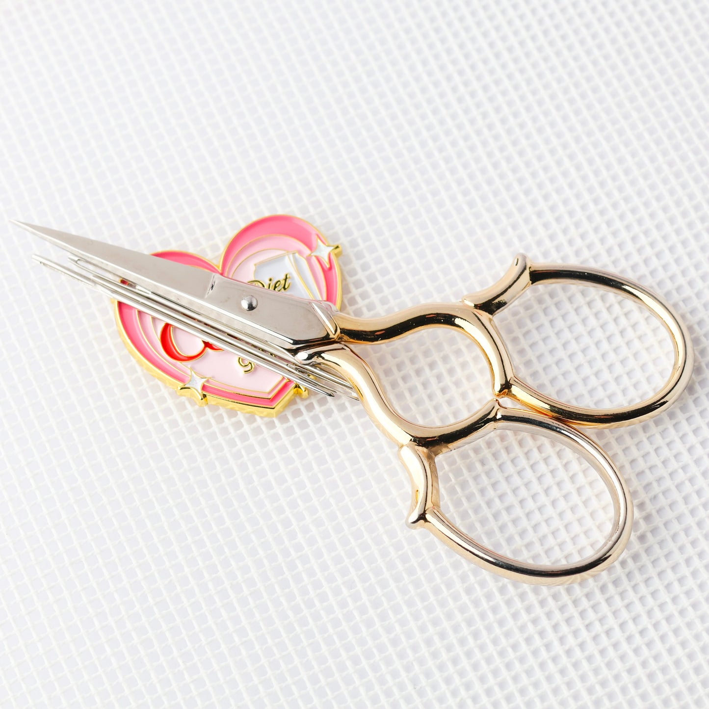 Diet Soda Girlie Needle Minder by Glitterland