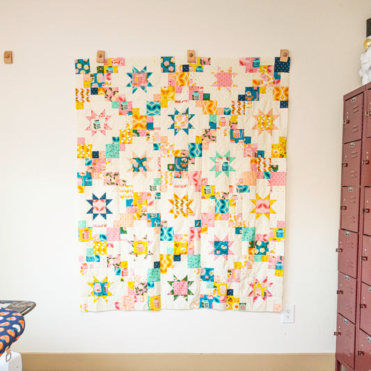 SAMPLE SALE: Pieced Juicestand Quilt Top