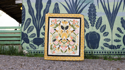 Honey Bee Quilt Kit - Cream -