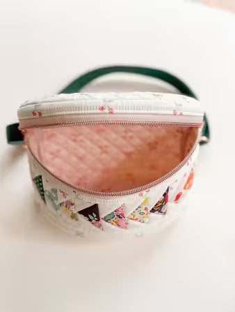 Flying Geese Belt Bag Paper Pattern by Minki Kim