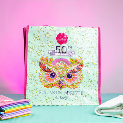 PREORDER: Heart on Her Sleeve Quilt Kit - Tula Pink