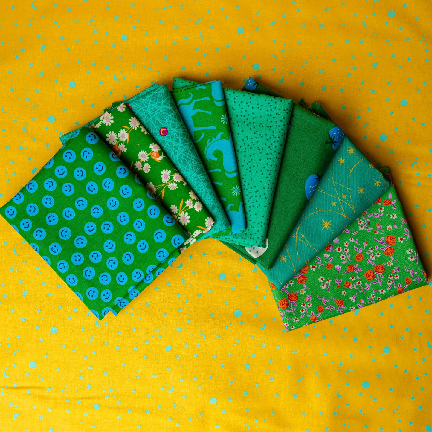 Lucky Clover 8 pc Fat Quarter Bundle